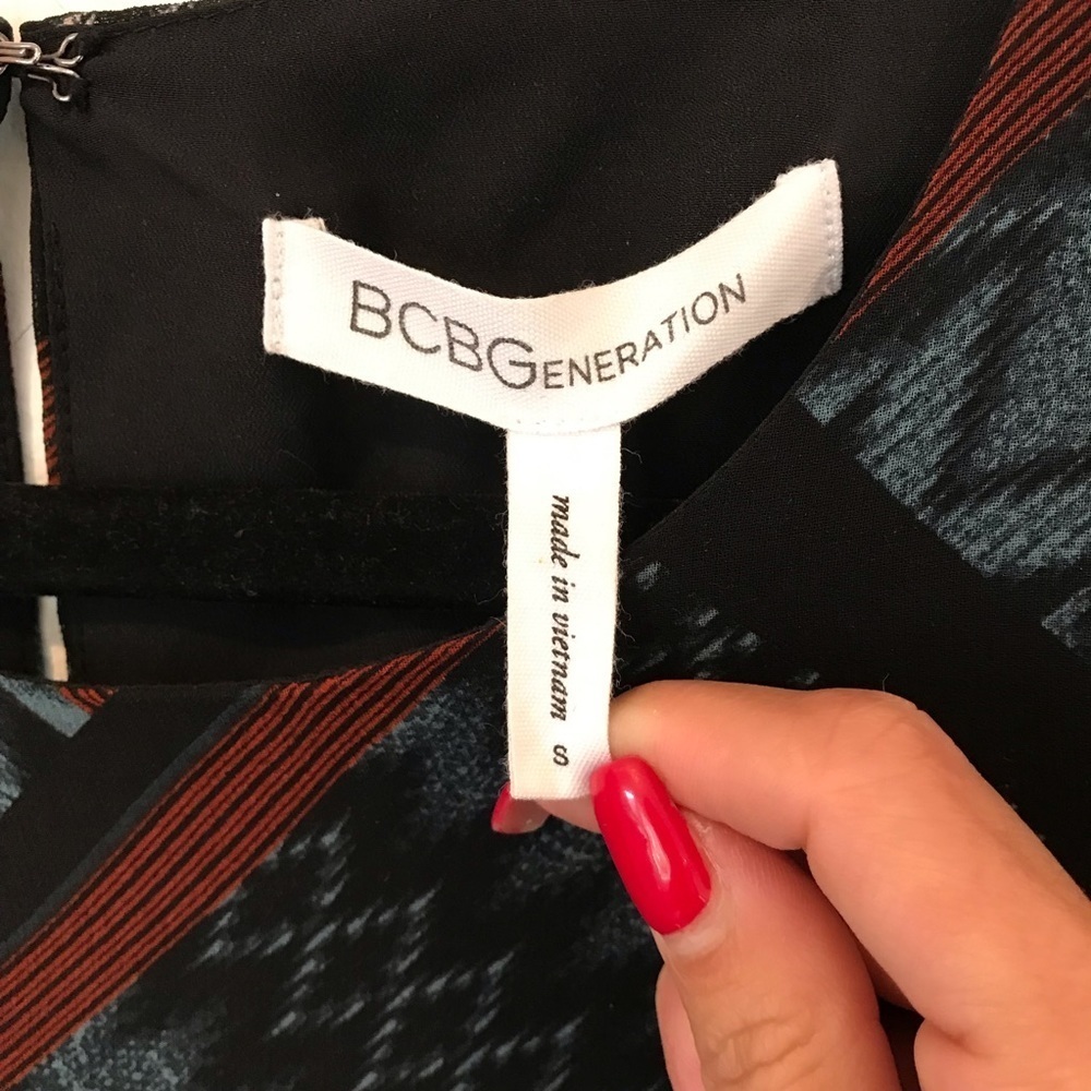 Bcbgeneration Size S Geometric Pattern Shift Mini… - image 6